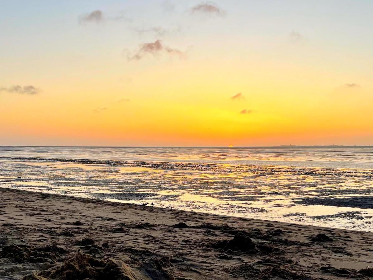 Familienfreundliches Ferienhaus In 5 Min Zum Strand Mit Terrasse Und Kostenlosem Parkplatz Cuxhaven Zewnętrze zdjęcie